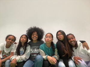 עותק של מלט והתלמידות 2